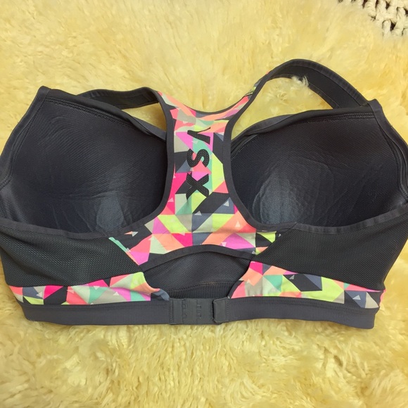Victoria Secret X RARE Sports Bra Underwire 38DDD - Picture 2 of 8